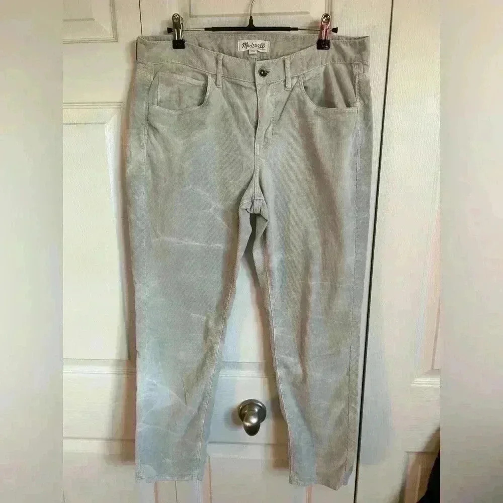 Madewell Corduroy Jean's size 29 style 98847. Women’s tan/beige. 27” inseam